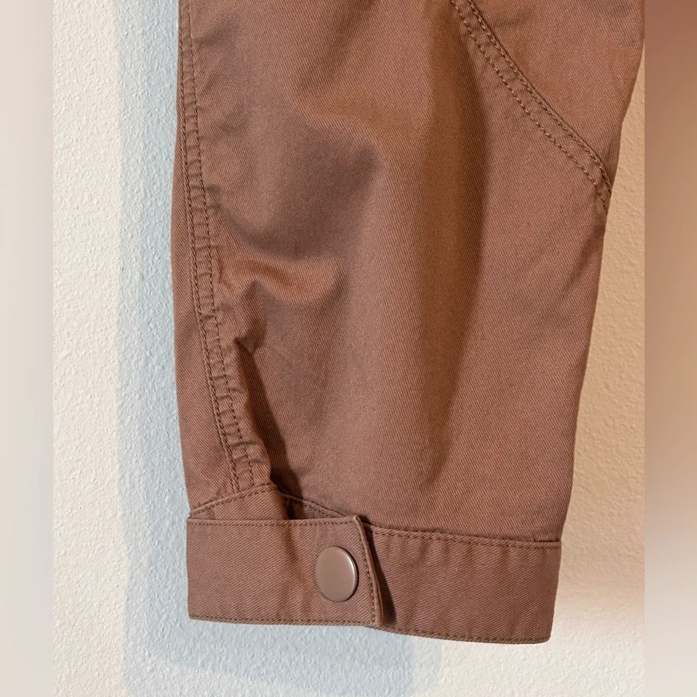 Anthropologie Ellie Utility Trousers
Pants Women's size 0 Brown
Embroidered Belt - Picture 5 of 9